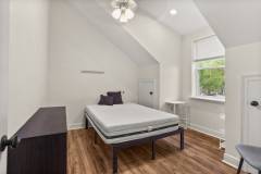 7624 Oak St-041 (Medium)