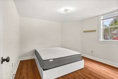 7624 Oak St-042 (Medium)