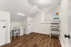 7624 Oak St-46 (Medium)