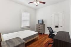 2418 Palmer Ave-30 (Medium)